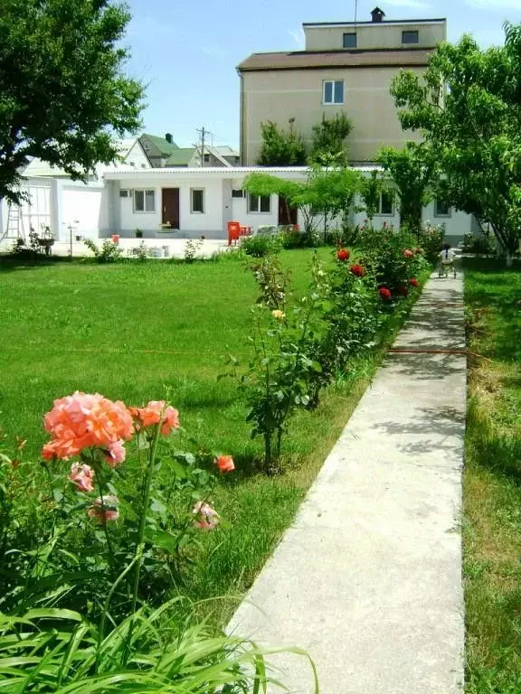 Дом в Крым, Евпатория ул. Майская, 11 (200 м) - Фото 0