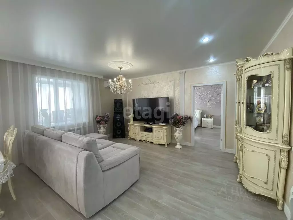 2-к кв. Амурская область, Свободный Шатковская ул., 37 (82.7 м) - Фото 0