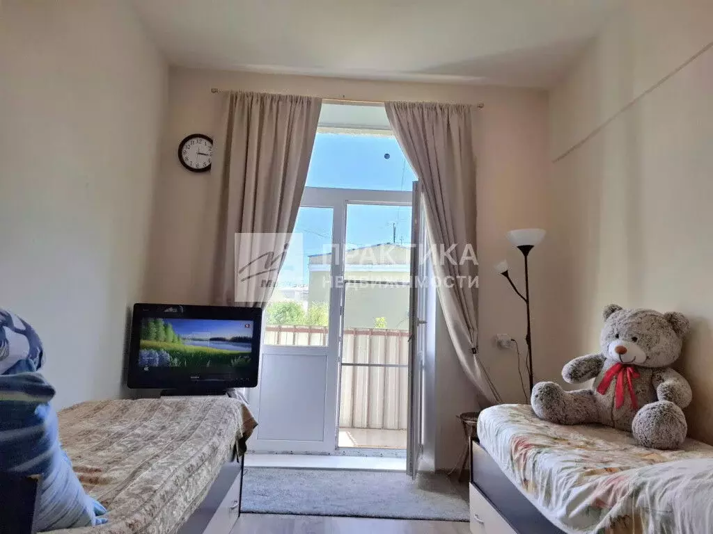 Продается 4-комнатная квартира - Фото 1