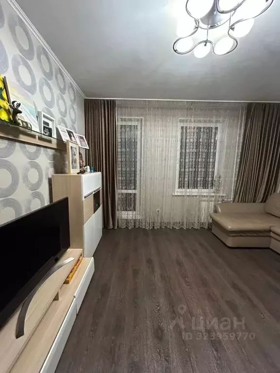 2-к кв. Красноярский край, Красноярск Навигационная ул., 4 (70.4 м) - Фото 2