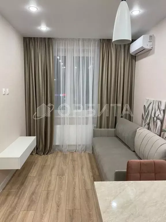 1-к кв. Тюменская область, Тюмень ул. Республики, 204к6 (33.6 м) - Фото 1