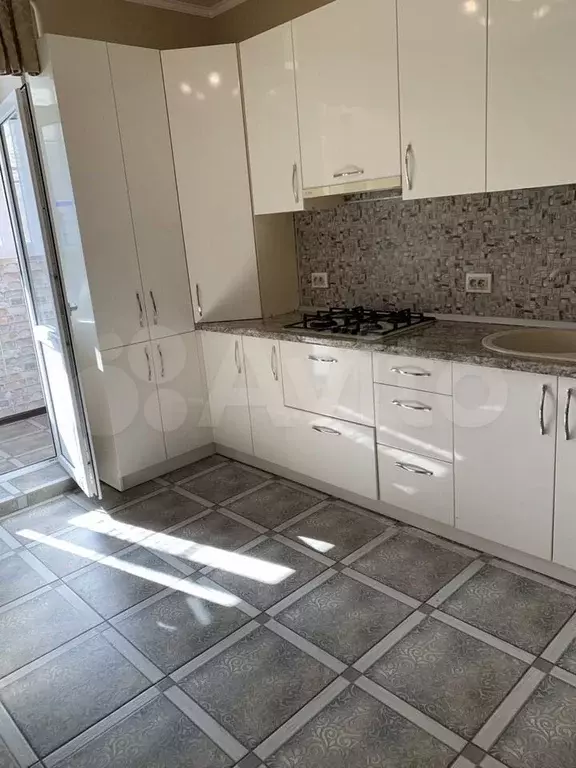 1-к. квартира, 40 м, 8/18 эт. - Фото 1
