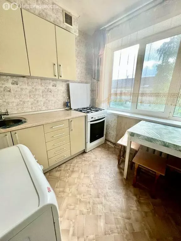 2-комнатная квартира: Брянск, Бежицкий район, улица Нахимова, 114 (48 ... - Фото 1