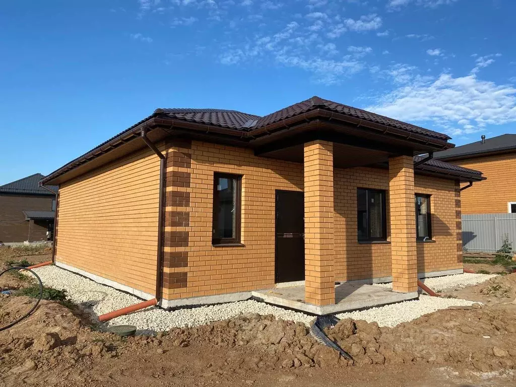 Дом в Калужская область, Жуковский муниципальный округ, д. Корсаково ... - Фото 1