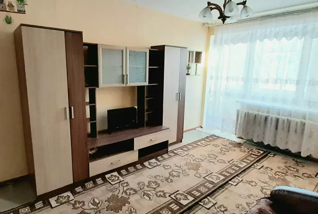 1-к кв. Кировская область, Омутнинск ул. Володарского, 18 (32.0 м) - Фото 1