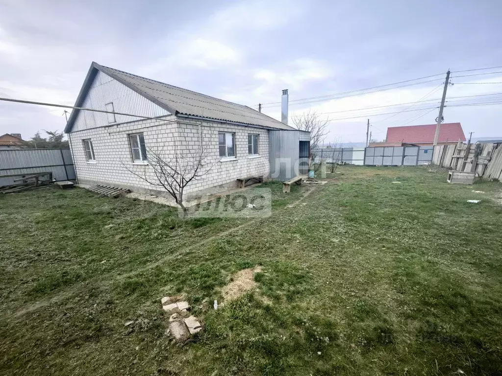 Дом в Калмыкия, Элиста ул. 15-я (85 м) - Фото 1