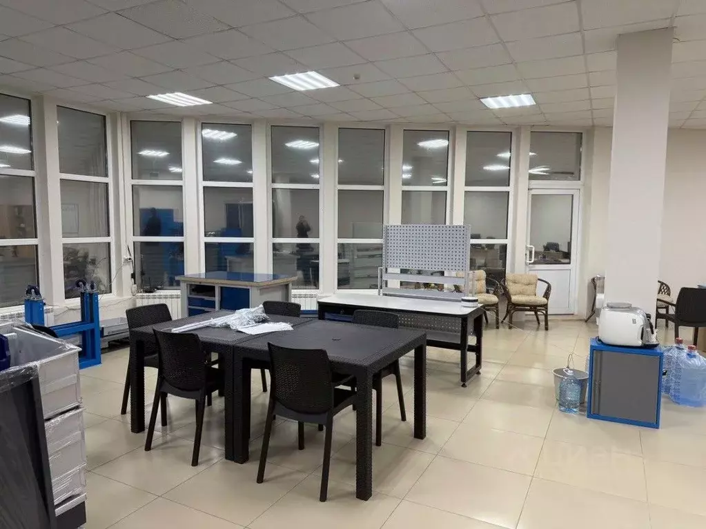 Помещение свободного назначения в Волгоградская область, Волгоград ул. ... - Фото 2