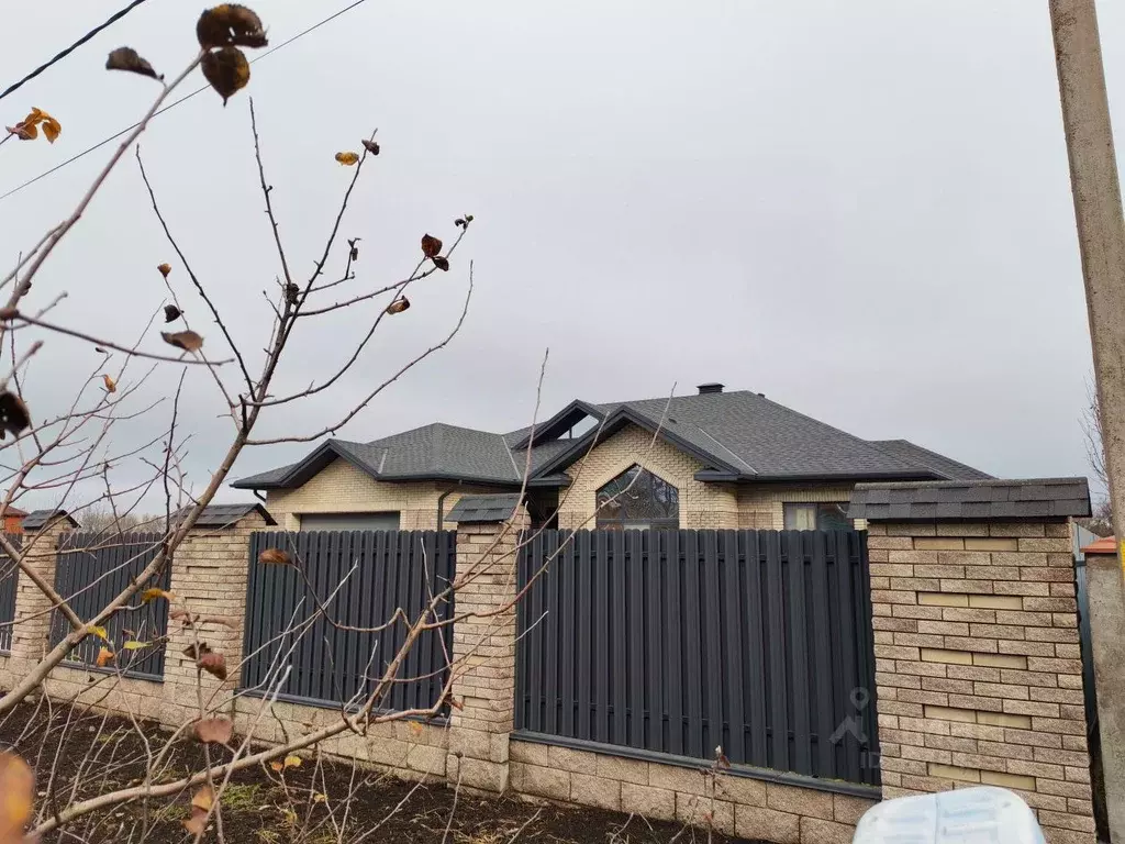 Дом в Белгородская область, Белгородский район, Дубовское с/пос, пос. ... - Фото 1