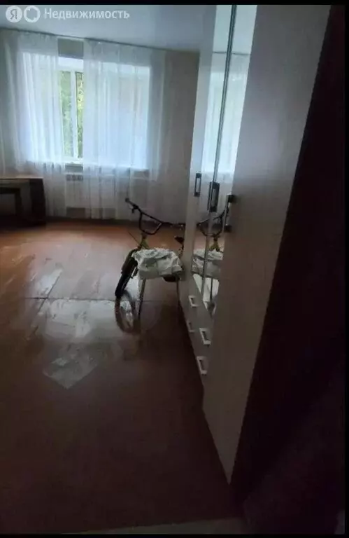 Квартира-студия: Томск, улица Александра Угрюмова, 1/1 (18 м) - Фото 1