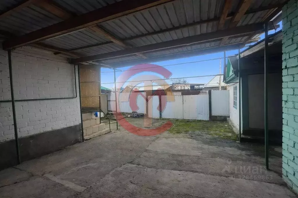 Дом в Карачаево-Черкесия, Зеленчукский район, Кардоникская ст-ца ... - Фото 2