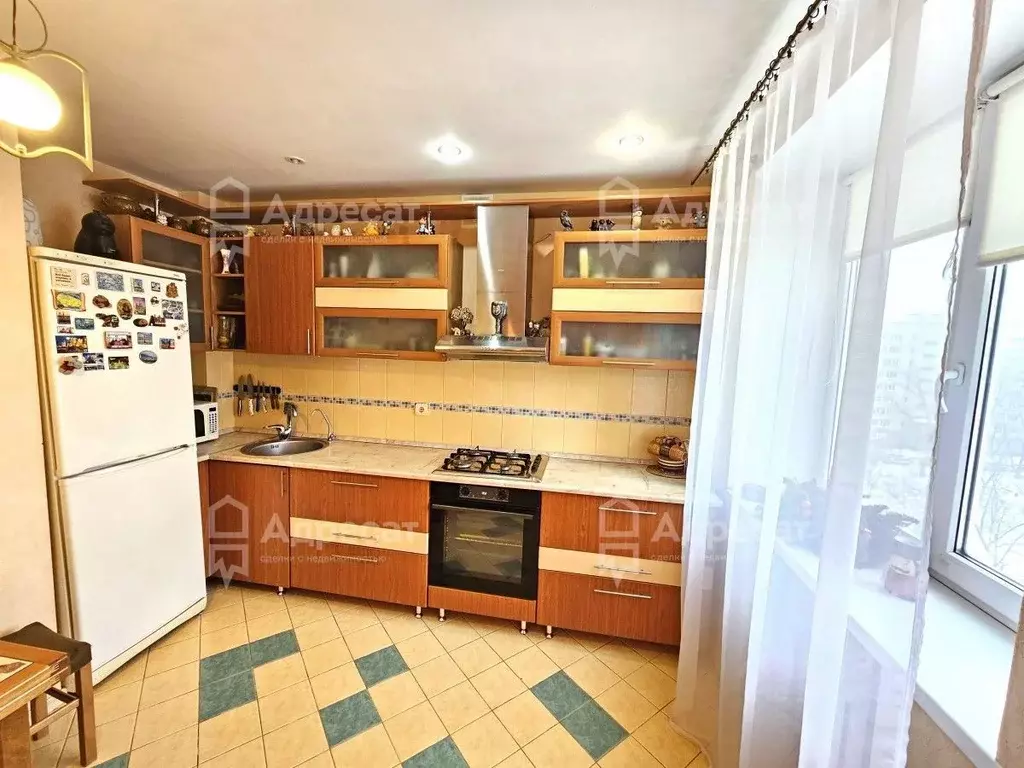 3-к кв. Волгоградская область, Волгоград ул. Пархоменко, 43Б (74.2 м) - Фото 1