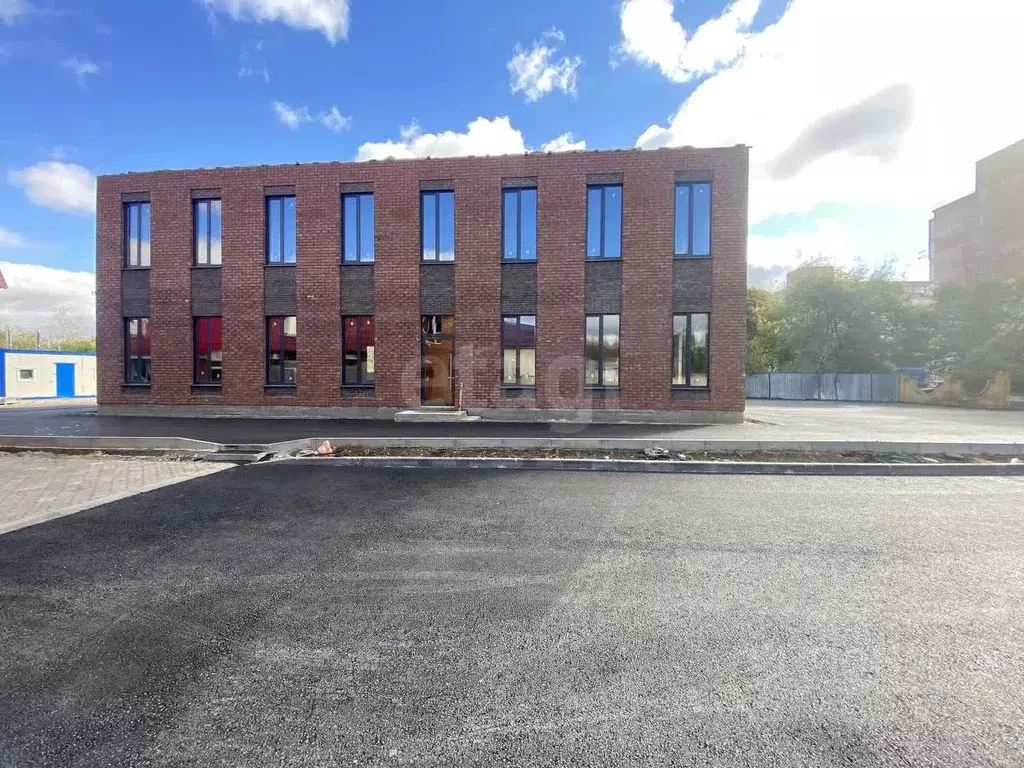 Помещение свободного назначения в Тюменская область, Тюмень ул. ... - Фото 1