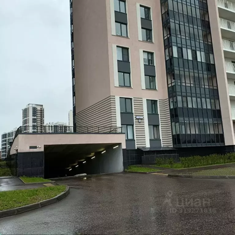 Гараж в Санкт-Петербург аллея Арцеуловская, 19 (14 м) - Фото 1