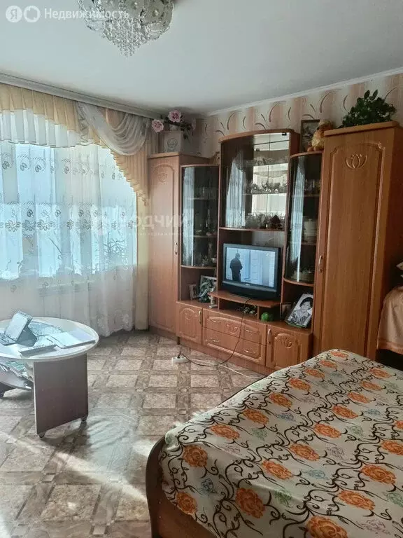 1-комнатная квартира: Чебоксары, улица Строителей, 10 (39.2 м) - Фото 1
