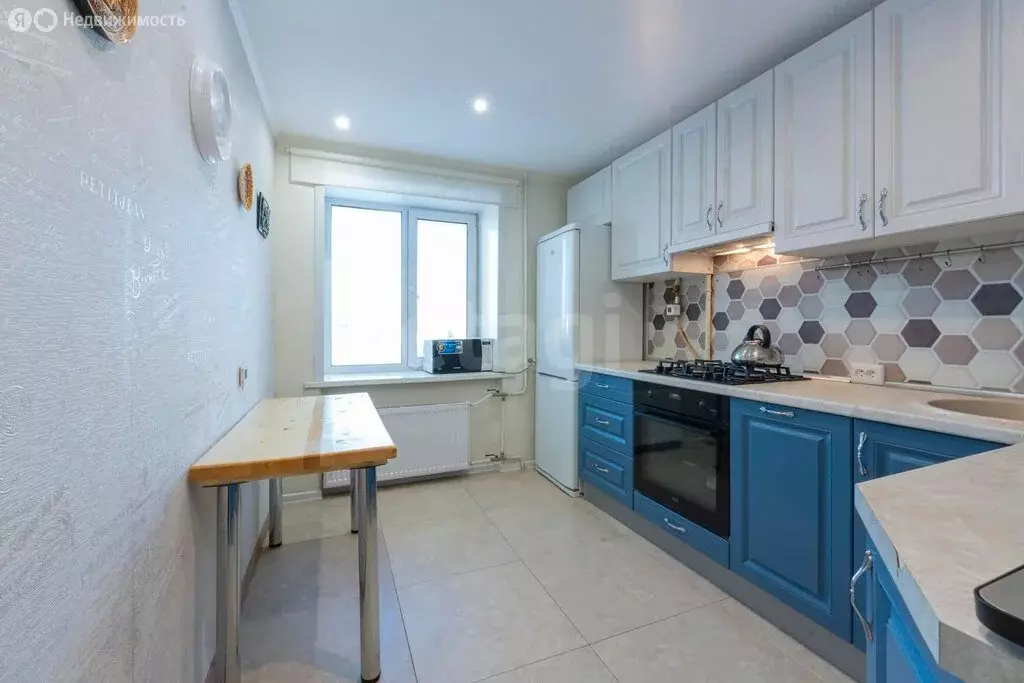 3-комнатная квартира: Пермь, Петропавловская улица, 85 (58 м) - Фото 2