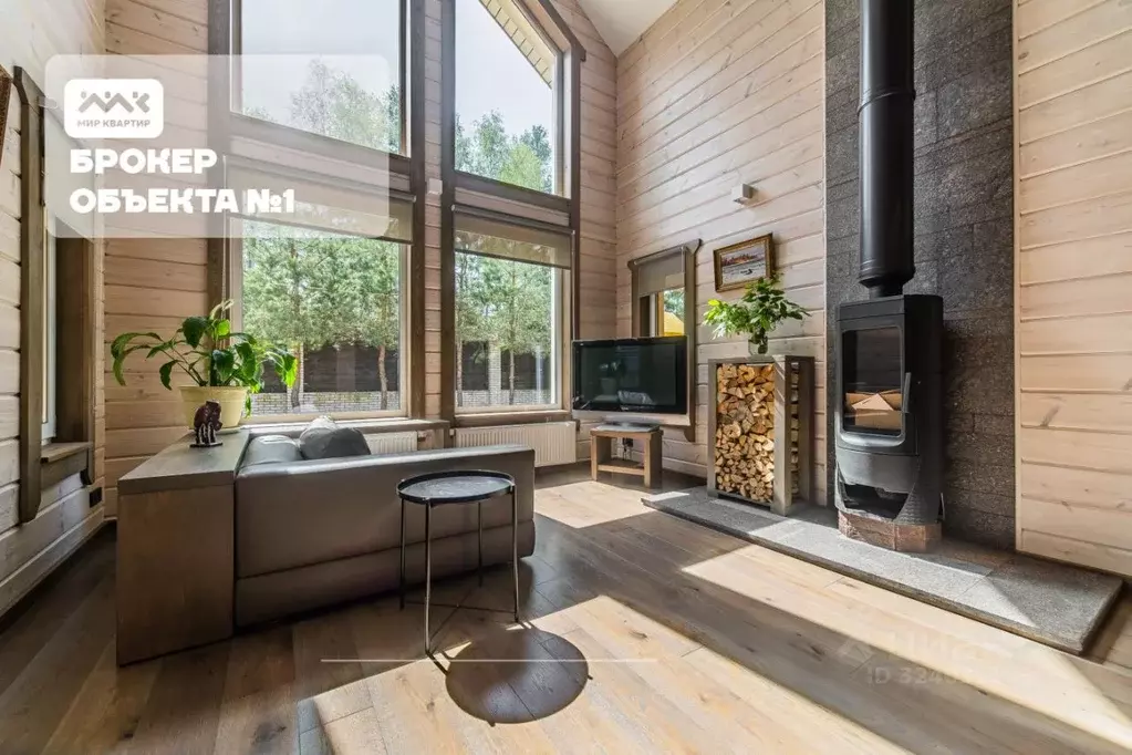 Дом в Ленинградская область, Выборгский район, Рощино пгт ул. Связи, 6 ... - Фото 1