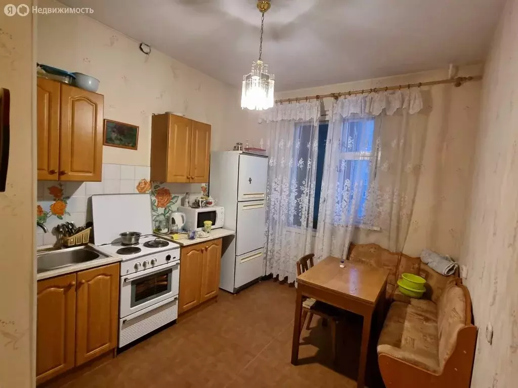 2-комнатная квартира: Мурманск, улица Георгия Седова, 24 (56 м) - Фото 1