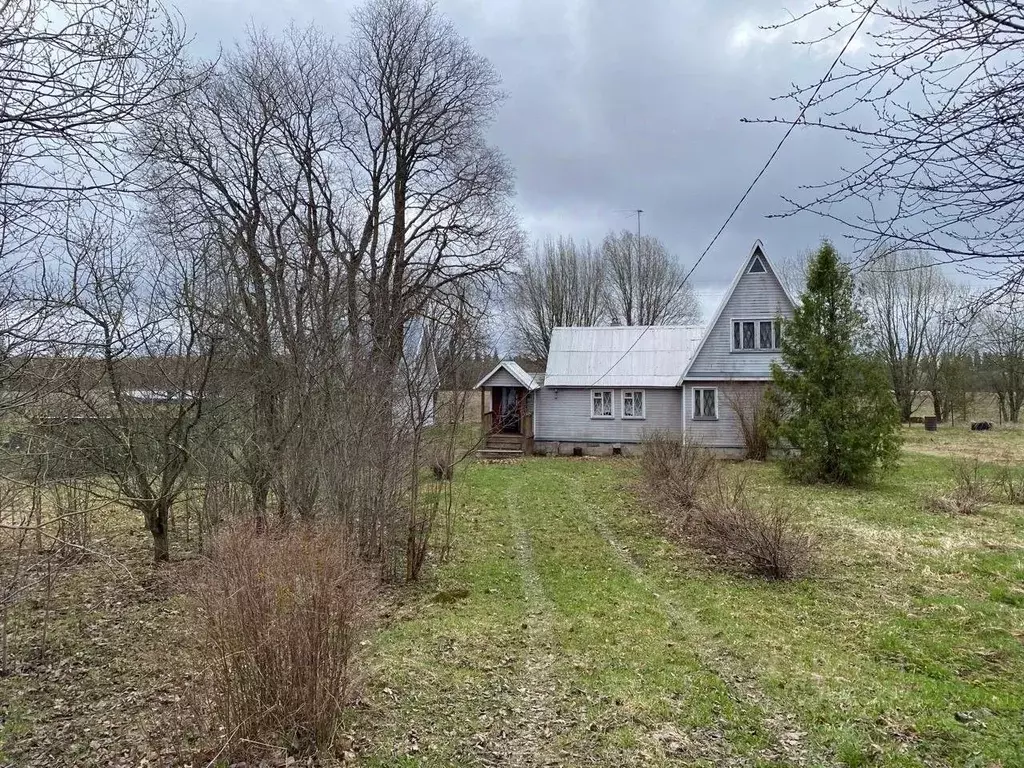 Дом в Ленинградская область, Гатчинский муниципальный округ, д. Малое ... - Фото 1