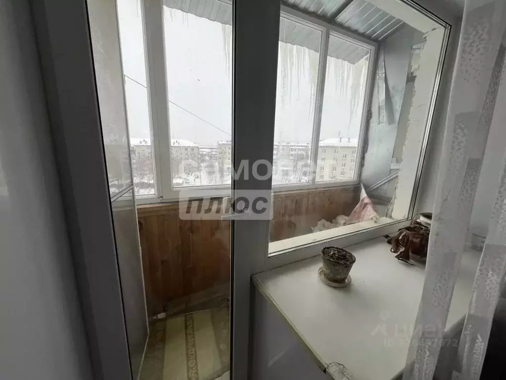 2-к кв. Свердловская область, Артемовский Заводская ул., 50 (47.0 м) - Фото 2