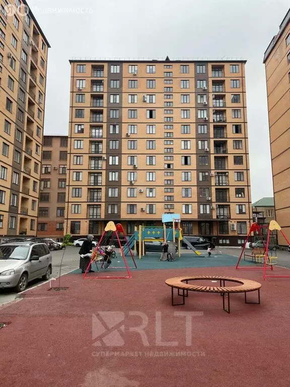 2-комнатная квартира: Махачкала, улица Лизы Чайкиной, 69 (85 м) - Фото 0