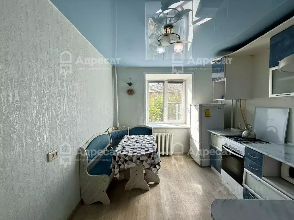 2-к кв. Волгоградская область, Волгоград ул. Рыкачева, 6 (47.8 м) - Фото 0