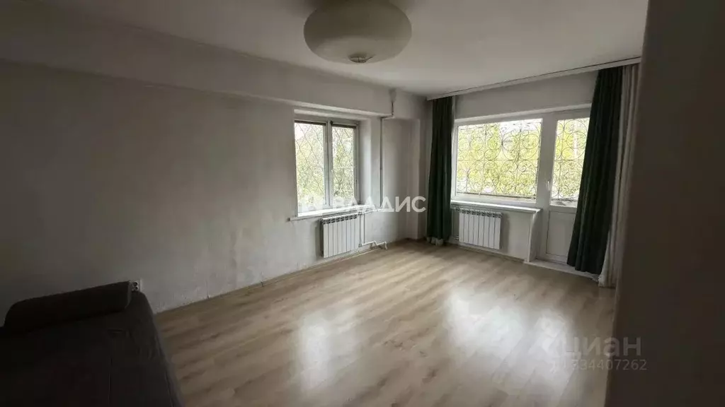 2-к кв. Бурятия, Улан-Удэ ул. Бабушкина, 29 (42.1 м) - Фото 1