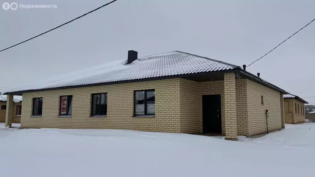 Дом в село Нежинка, Журавлиная улица, 15 (100 м) - Фото 1