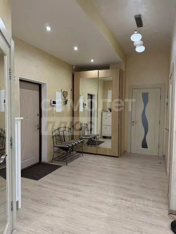 3-к кв. Крым, Симферополь ул. Тренева, 21 (90.0 м) - Фото 1
