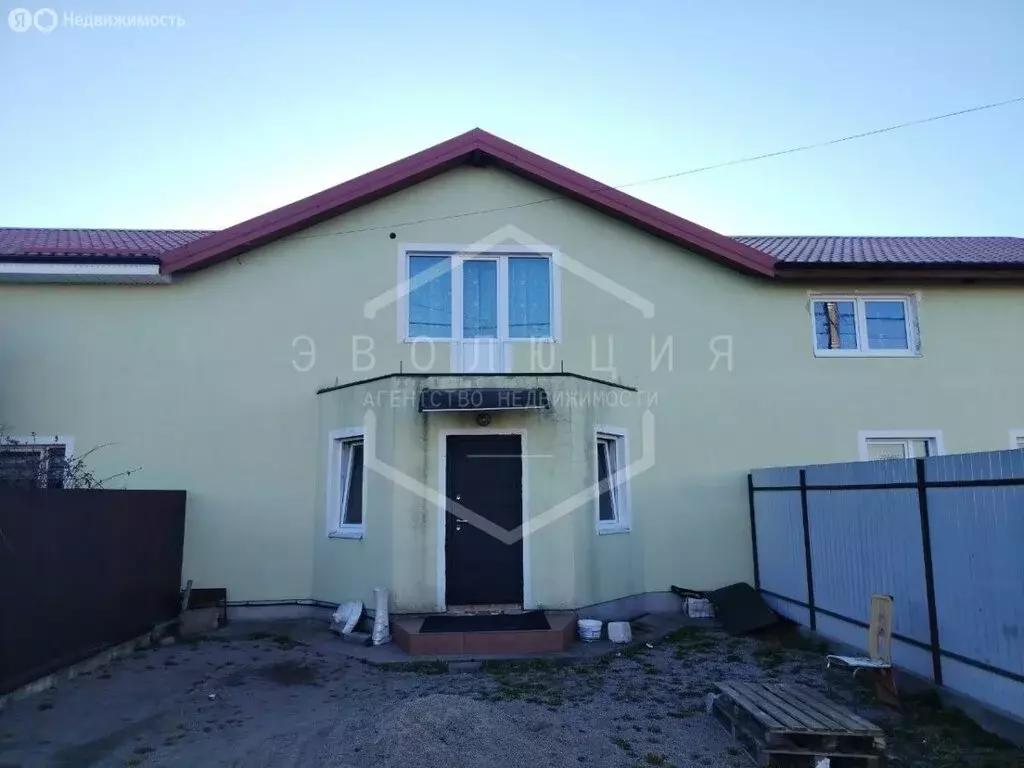 Дом в посёлок Константиновка, Константиновская улица, 25 (115 м) - Фото 1