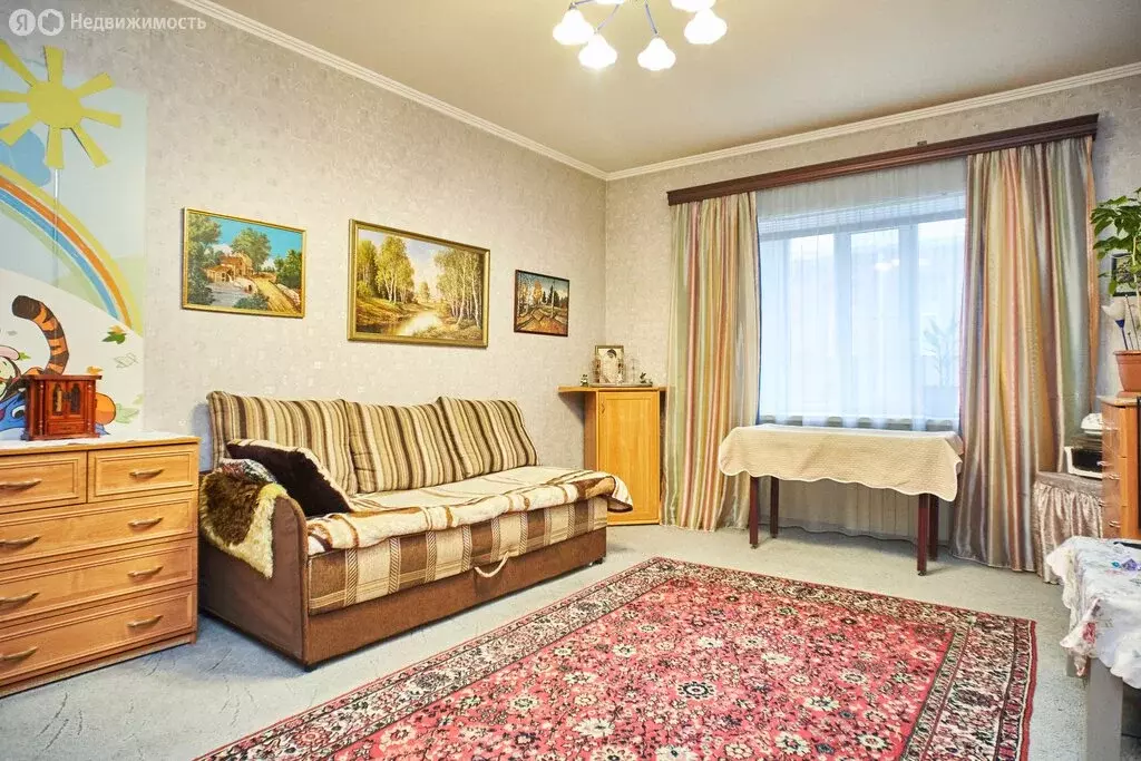 3-комнатная квартира: Санкт-Петербург, Нарвский проспект, 8 (90.7 м) - Фото 1