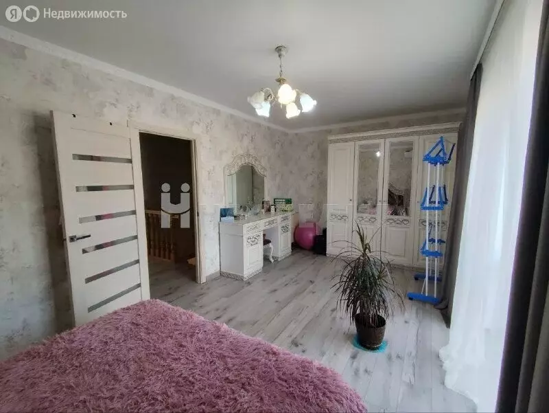 3-комнатная квартира: Тихорецк, улица Подвойского, 110/11 (102 м) - Фото 1