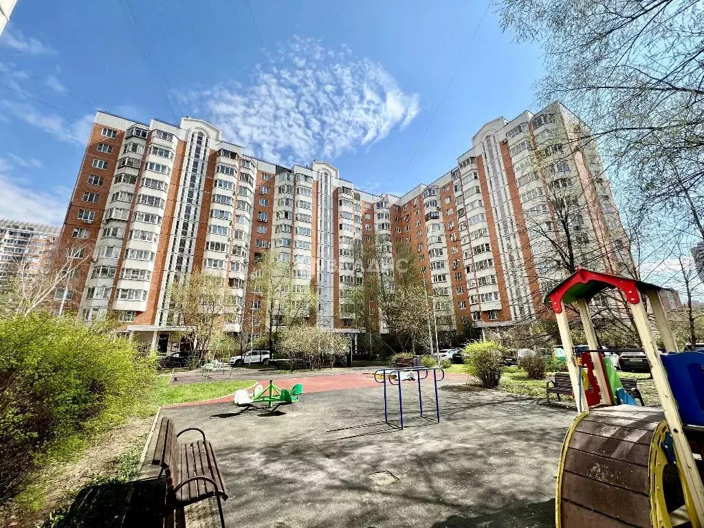 Продается 3-комнатная квартира - Фото 2