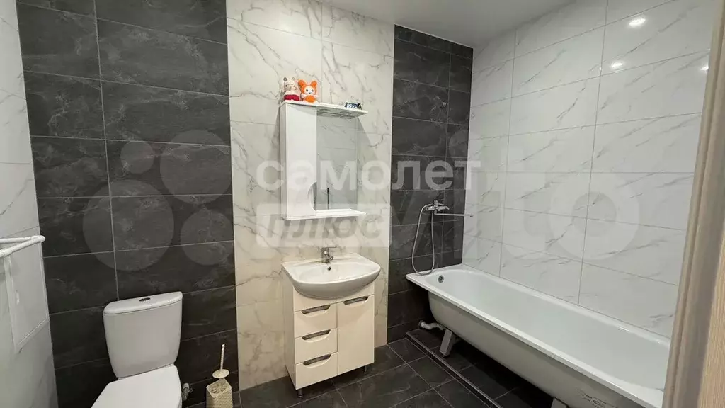 2-к. квартира, 66,7 м, 8/9 эт. - Фото 0