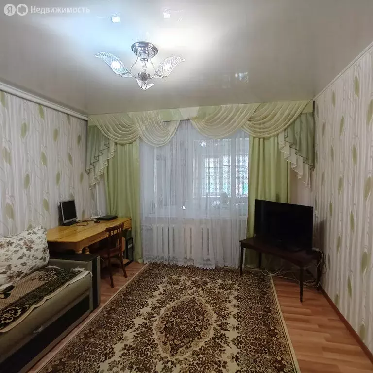 3-комнатная квартира: Екатериновка, переулок Советов, 26 (77 м) - Фото 1