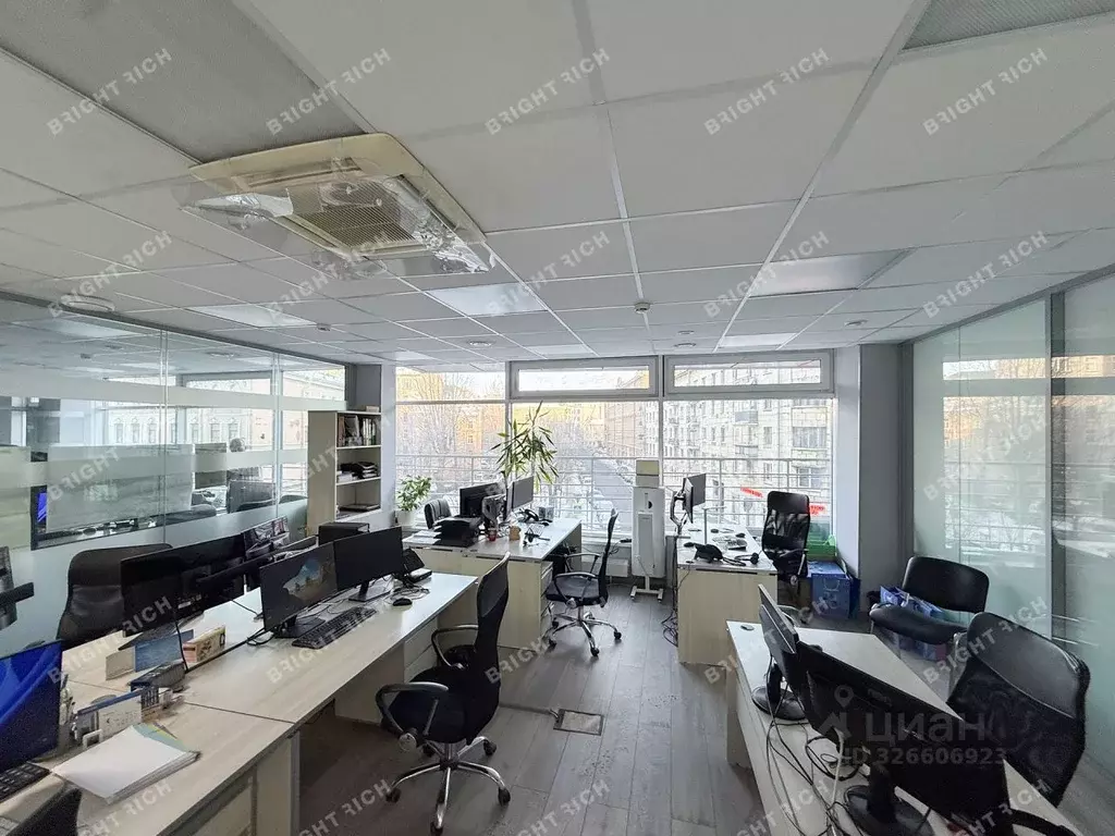 Офис в Санкт-Петербург просп. Добролюбова, 8 (310 м) - Фото 0