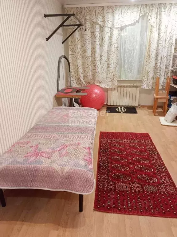 Комната Коми, Сыктывкар Коммунистическая ул., 35 (17.0 м) - Фото 1