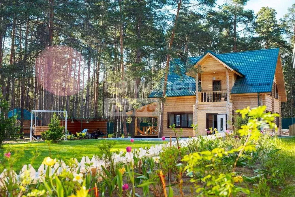 Продам помещение свободного назначения, 2460 м - Фото 0