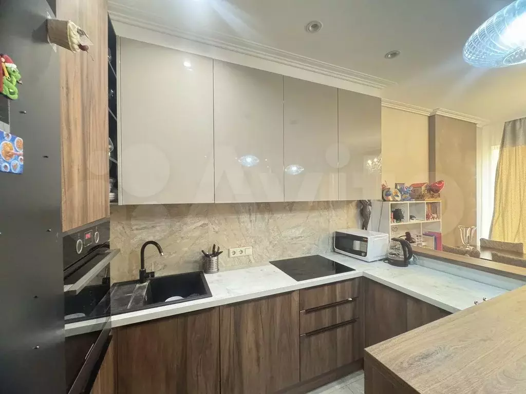 2-к. квартира, 60 м, 6/23 эт. - Фото 0
