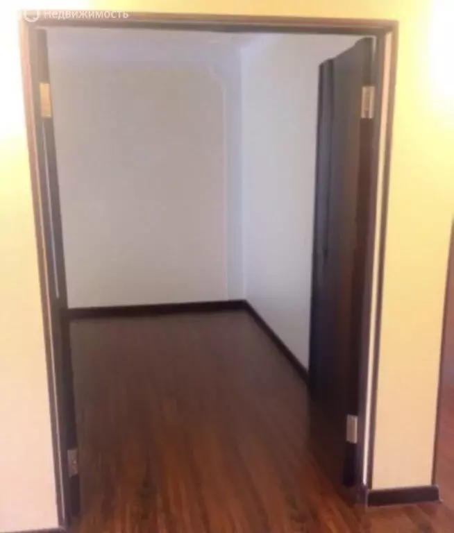 3-комнатная квартира: Нальчик, улица Кирова, 4 (63 м) - Фото 0