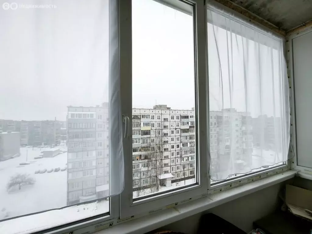 3-комнатная квартира: Череповец, улица Химиков, 28 (52.7 м) - Фото 1