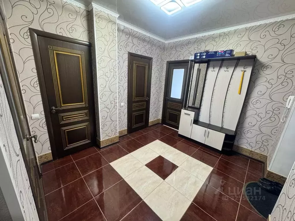 2-к кв. Астраханская область, Астрахань Бакинская ул., 94 (70.0 м) - Фото 2