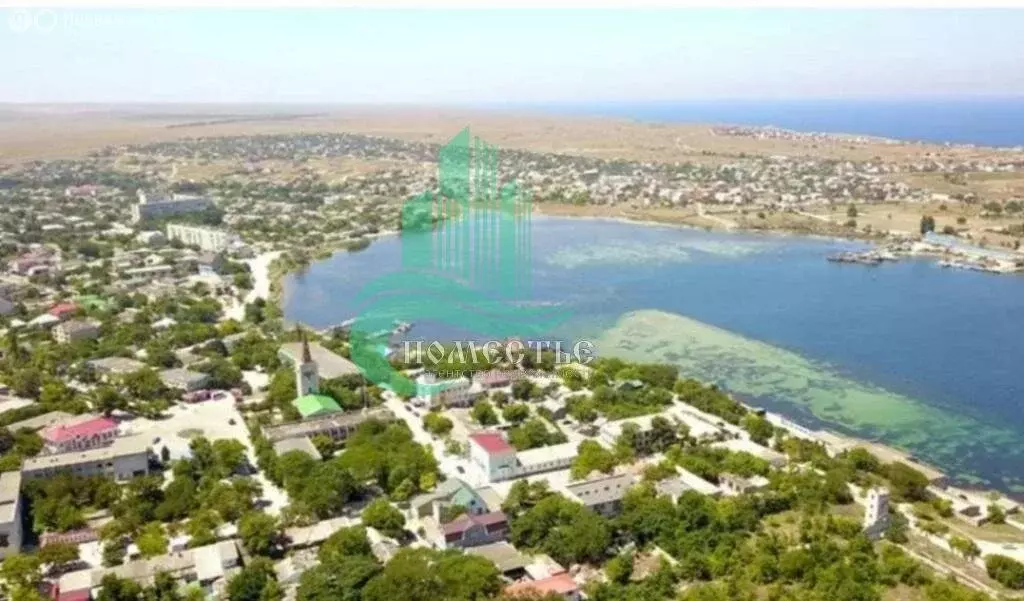 Участок в Республика Крым, посёлок городского типа Черноморское (8 м) - Фото 1