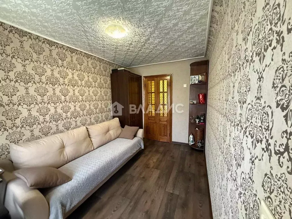 3-к кв. Воронежская область, Семилуки ул. Чапаева, 33 (62.2 м) - Фото 0