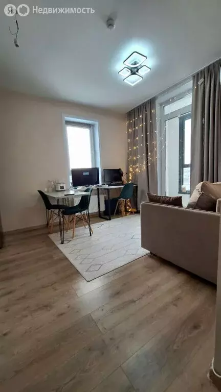 1-комнатная квартира: Екатеринбург, Новосинарский бульвар, 5 (37.6 м) - Фото 1