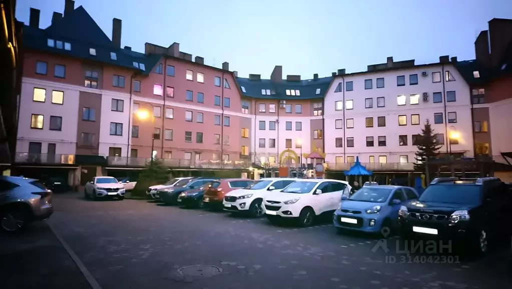 3-к кв. Калининградская область, Калининград ул. Тельмана, 5 (132.0 м) - Фото 0
