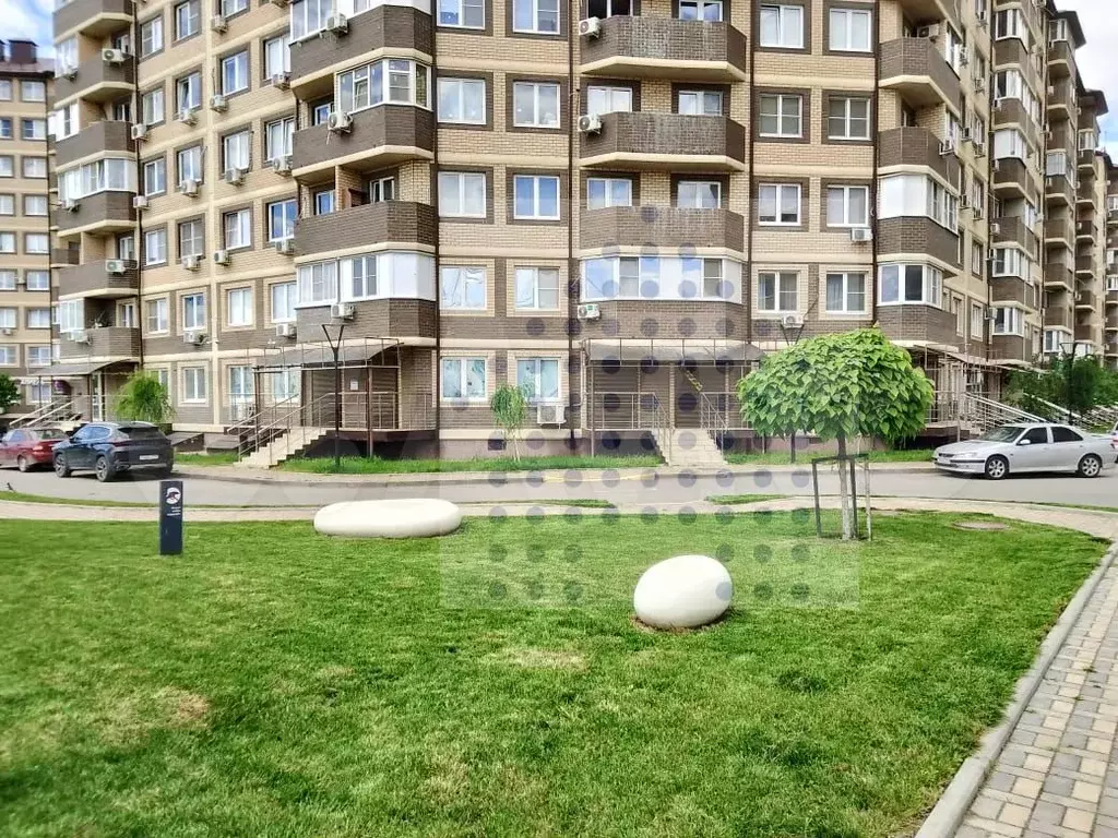 Торговая площадь, общепит, детский центр 105 кв. м., ремонт, свой вход - Фото 0