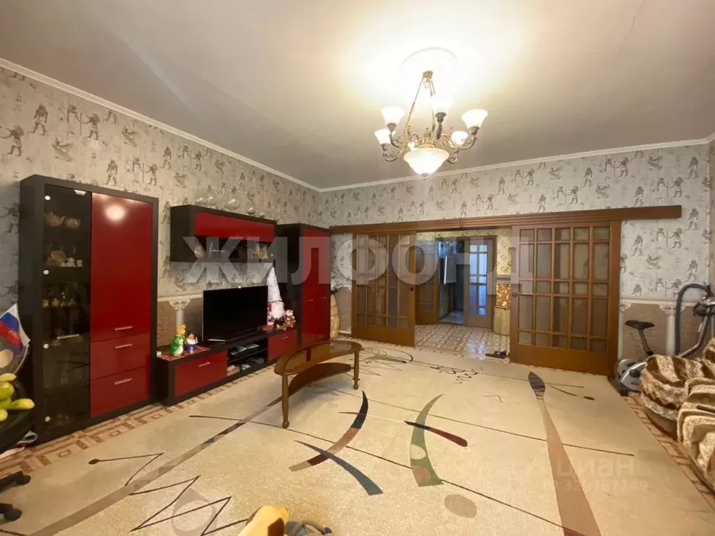 4-к кв. Хакасия, Абакан ул. Вяткина, 33А (118.0 м) - Фото 1