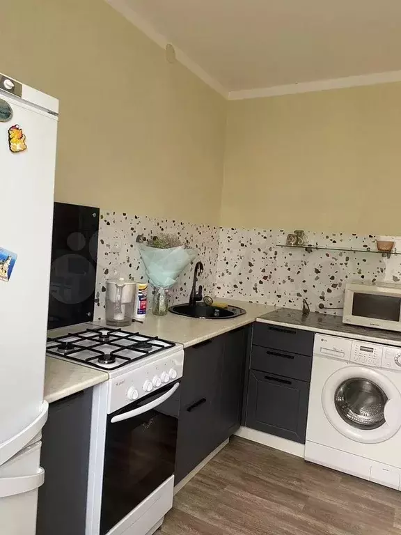 1-к. квартира, 31 м, 1/9 эт. - Фото 0