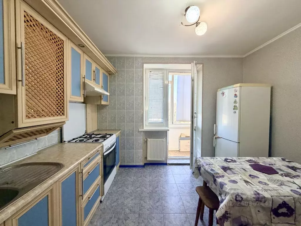 2-к кв. Крым, Феодосия пер. Колхозный, 7А (64.0 м) - Фото 1