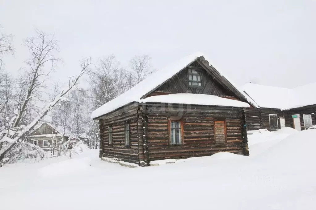 Дом в Вологодская область, Шекснинский муниципальный округ, пос. ... - Фото 1